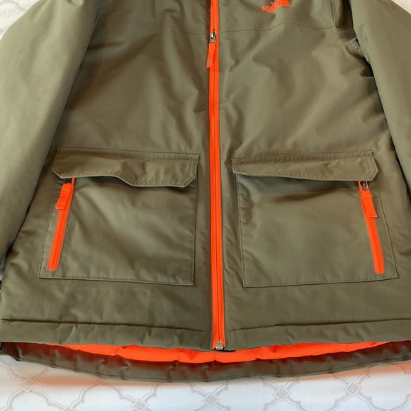 North Face - Youth Jacket - Picture 6 of 8
